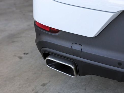 New 2026 Porsche Cayenne Coupe AWD/4WD image 15