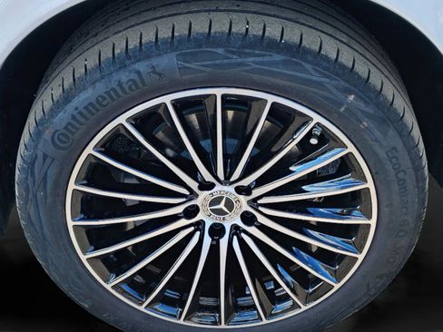 Certified 2026 Mercedes-Benz GLC 300 4MATIC image 32