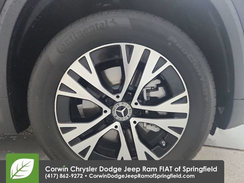 Used 2025 Mercedes-Benz GLA 250 4MATIC image 32