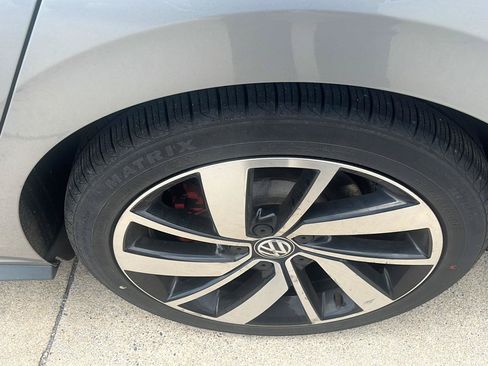Used 2021 Volkswagen Jetta GLI FWD image 29