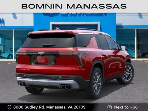 New 2026 Chevrolet Traverse LT w/ Sun and Wheel Package AWD/4WD image 5