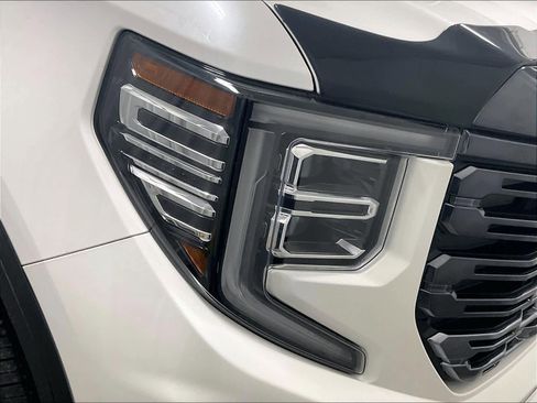 Used 2023 GMC Sierra 1500 Denali Ultimate image 34