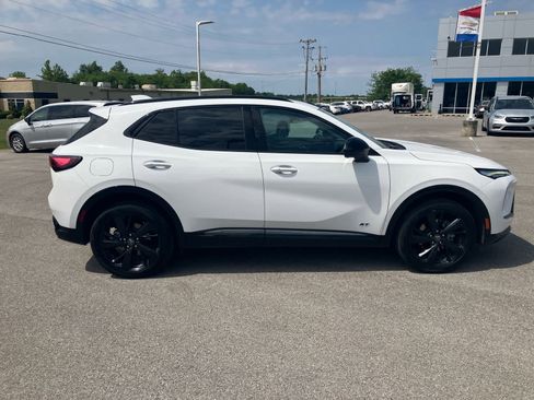 Used 2025 Buick Envision Sport Touring AWD/4WD image 8