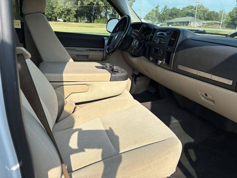 Used 2007 Chevrolet Silverado 1500 LT w/ 1LT Convenience Package RWD image 9