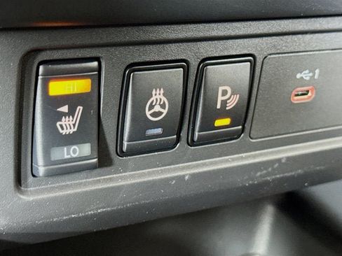 New 2026 Nissan Frontier SV w/ All-Weather Content Package AWD/4WD image 16