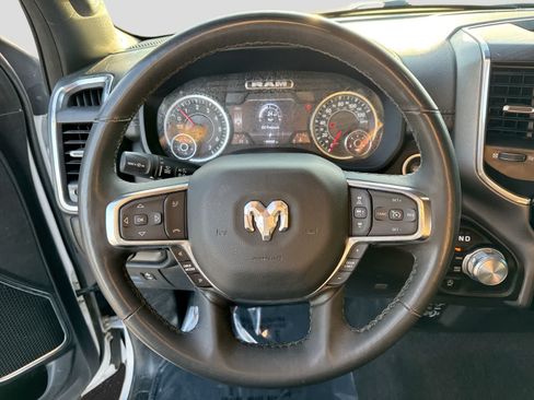 Used 2025 RAM 1500 Laramie AWD/4WD image 29