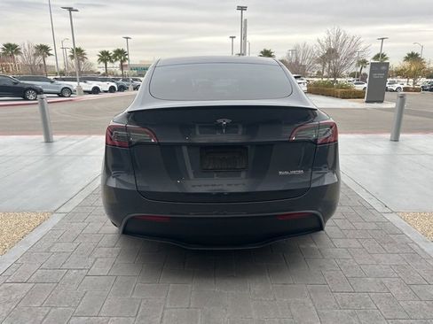 Used 2022 Tesla Model Y Performance image 6