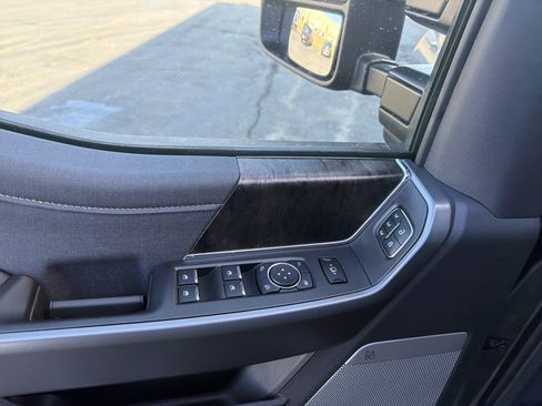 Used 2026 Ford F350 Lariat w/ Black Appearance Package image 30