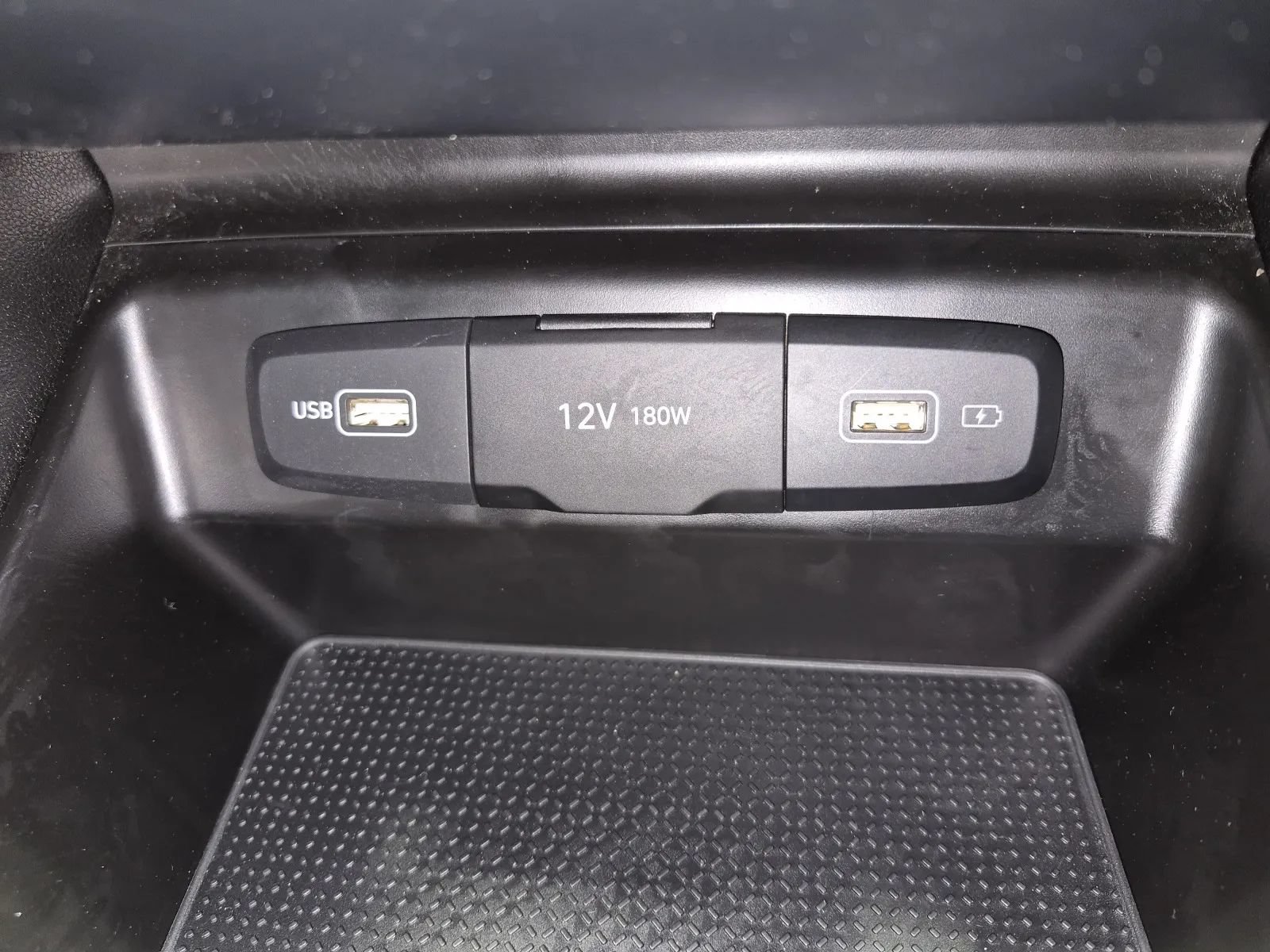 Used 2023 Hyundai Santa Cruz SE w/ Cargo Package AWD/4WD image 16