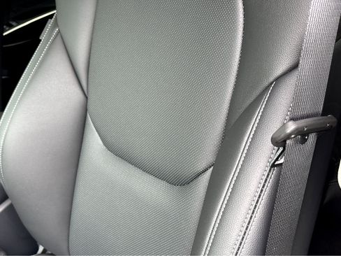 New 2026 Genesis GV70 2.5T image 8