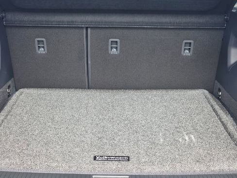 New 2026 Volkswagen Tiguan SEL R-Line image 21