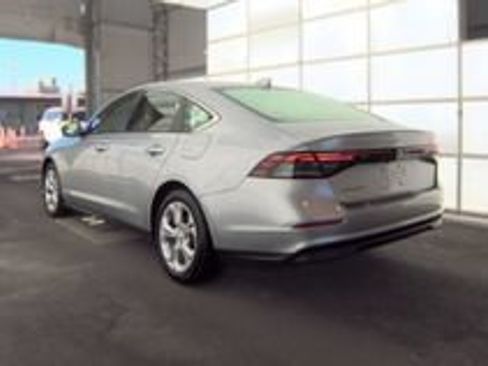 Used 2025 Honda Accord LX image 13