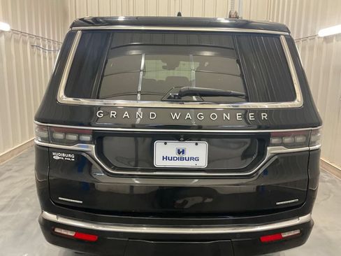 Used 2023 Jeep Grand Wagoneer Series II AWD/4WD image 30