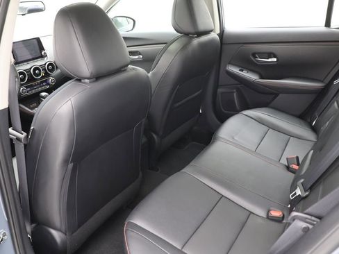 Used 2024 Nissan Sentra SR w/ SR Premium Package image 11