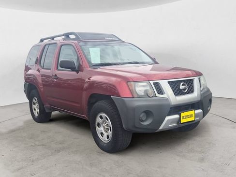 Used 2014 Nissan Xterra X AWD/4WD image 3