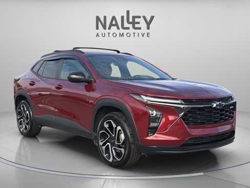 Used 2024 Chevrolet Trax RS w/ Driver Confidence Package image 8