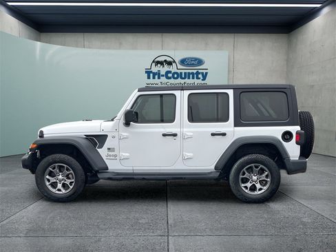 Used 2020 Jeep Wrangler Unlimited Sport image 4