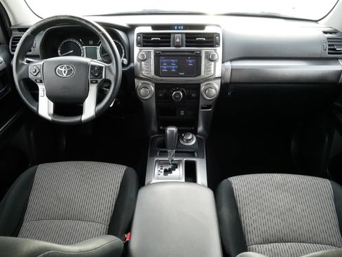 Used 2016 Toyota 4Runner SR5 image 10