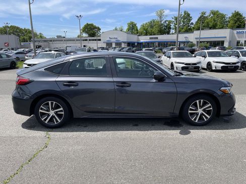Used 2023 Honda Civic LX image 18
