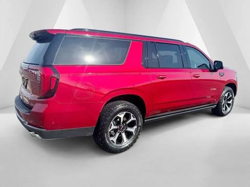 Used 2025 GMC Yukon XL AT4 Ultimate image 7