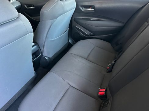 Used 2021 Toyota Corolla LE w/ Carpet Mat Package (TMS) FWD image 12