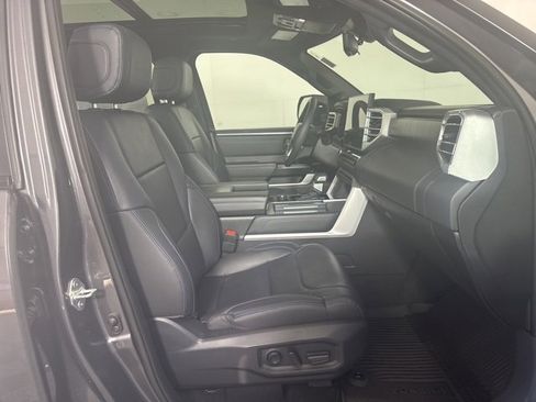 Used 2025 Toyota Tundra Platinum image 4