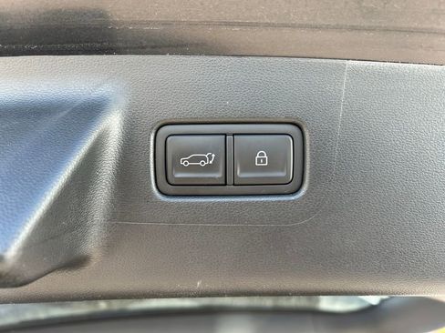 Used 2025 Hyundai Santa Fe XRT image 29