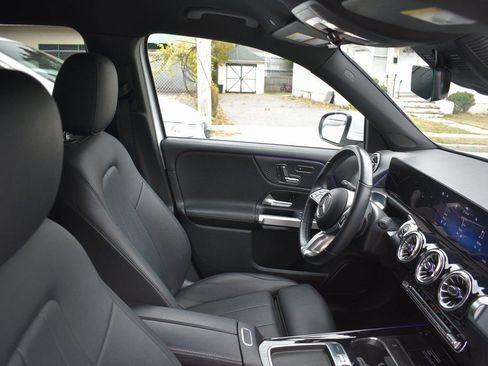 Used 2024 Mercedes-Benz GLB 250 GLB 250 image 20