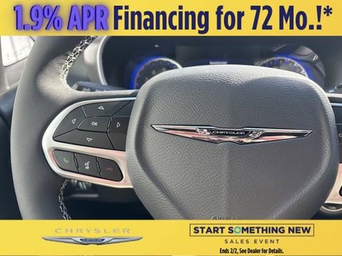 New 2026 Chrysler Pacifica Select image 10