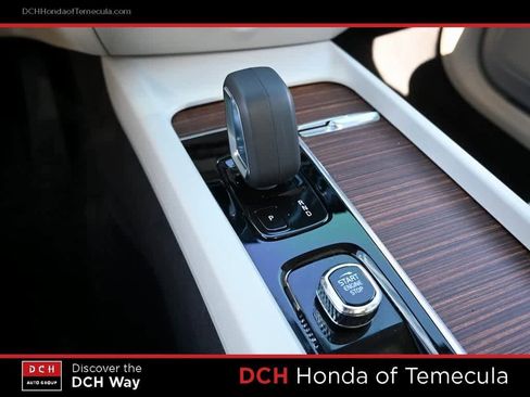 Used 2022 Volvo S60 B5 Momentum image 11