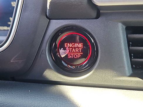 Used 2025 Honda Pilot Black Edition image 26