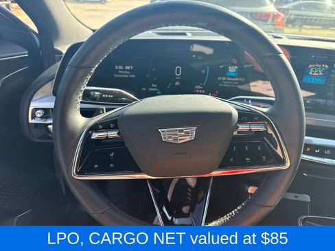 Used 2024 Cadillac Lyriq Luxury RWD image 4