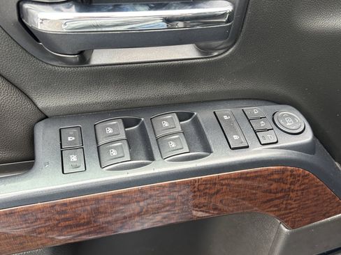 Used 2018 GMC Sierra 1500 SLT w/ SLT Premium Package image 16