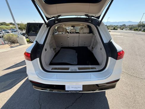 Used 2023 Mercedes-Benz EQS 580 4MATIC SUV image 34