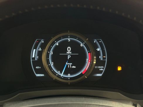 Used 2015 Lexus RC 350 w/ F Sport w/Summer Tires image 20