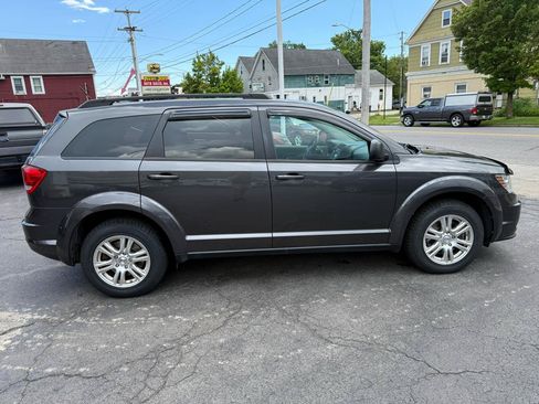 Used 2015 Dodge Journey SE w/ Flexible Seating Group AWD/4WD image 4