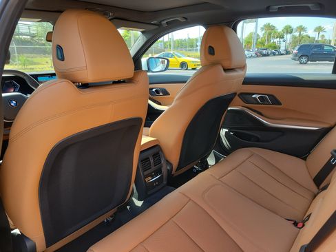 New 2026 BMW 330i Sedan w/ Convenience Package RWD image 9