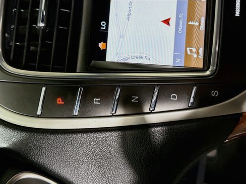 Used 2018 Lincoln MKX Reserve w/ Lincoln MKX Climate Package AWD/4WD image 20