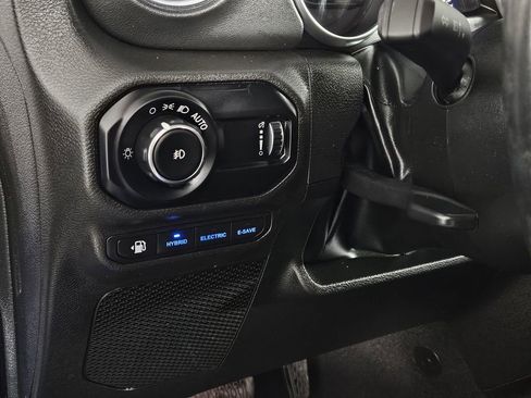 Used 2023 Jeep Wrangler Unlimited Sahara w/ Cold Weather Group image 24