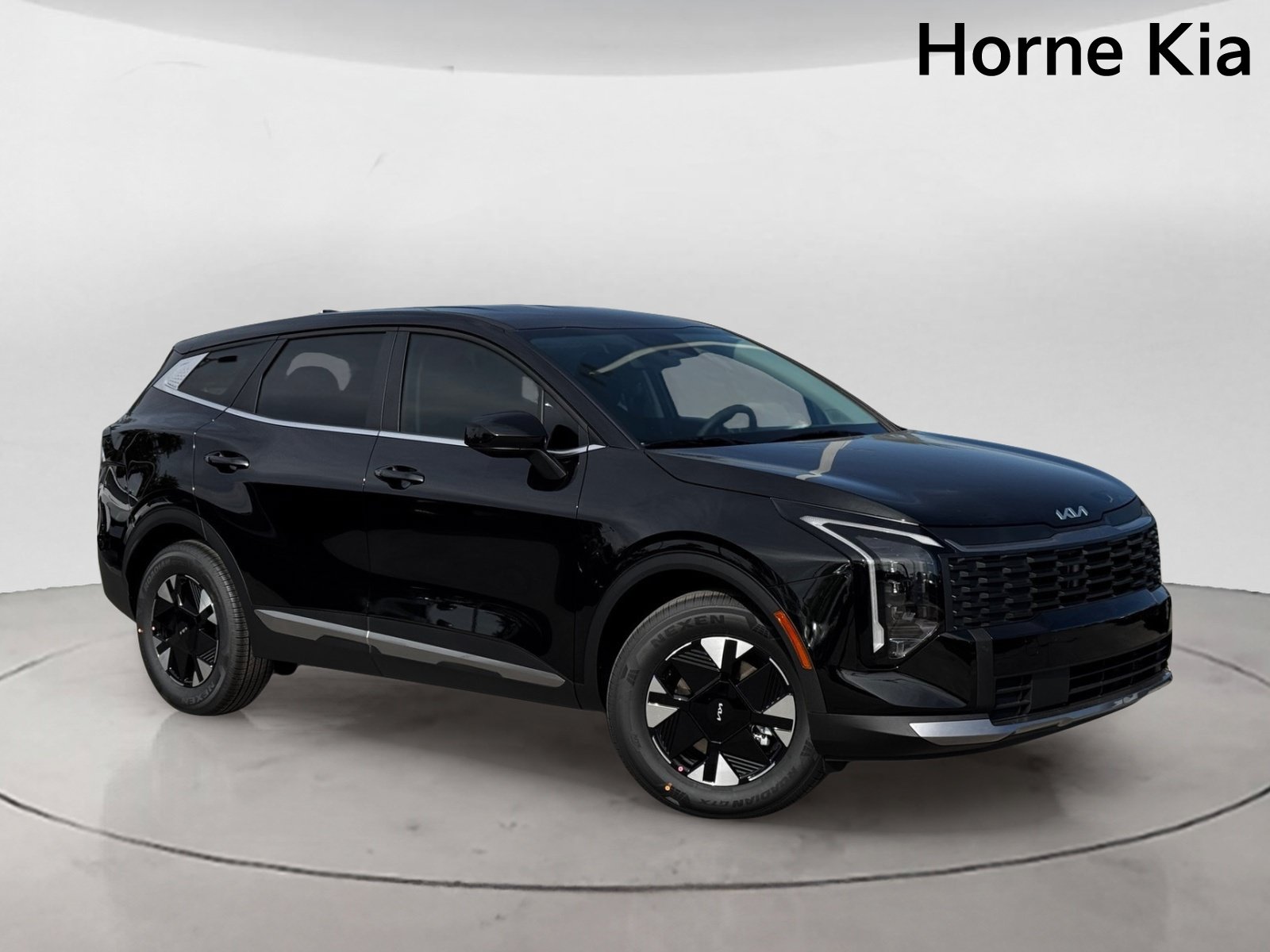 New 2026 Kia Sportage LX FWD image 2