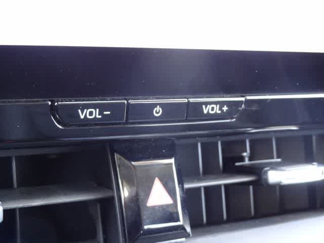 Certified 2026 Toyota Corolla Cross XLE FWD image 23