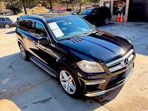 Used 2014 Mercedes-Benz GL 550 4MATIC image 18
