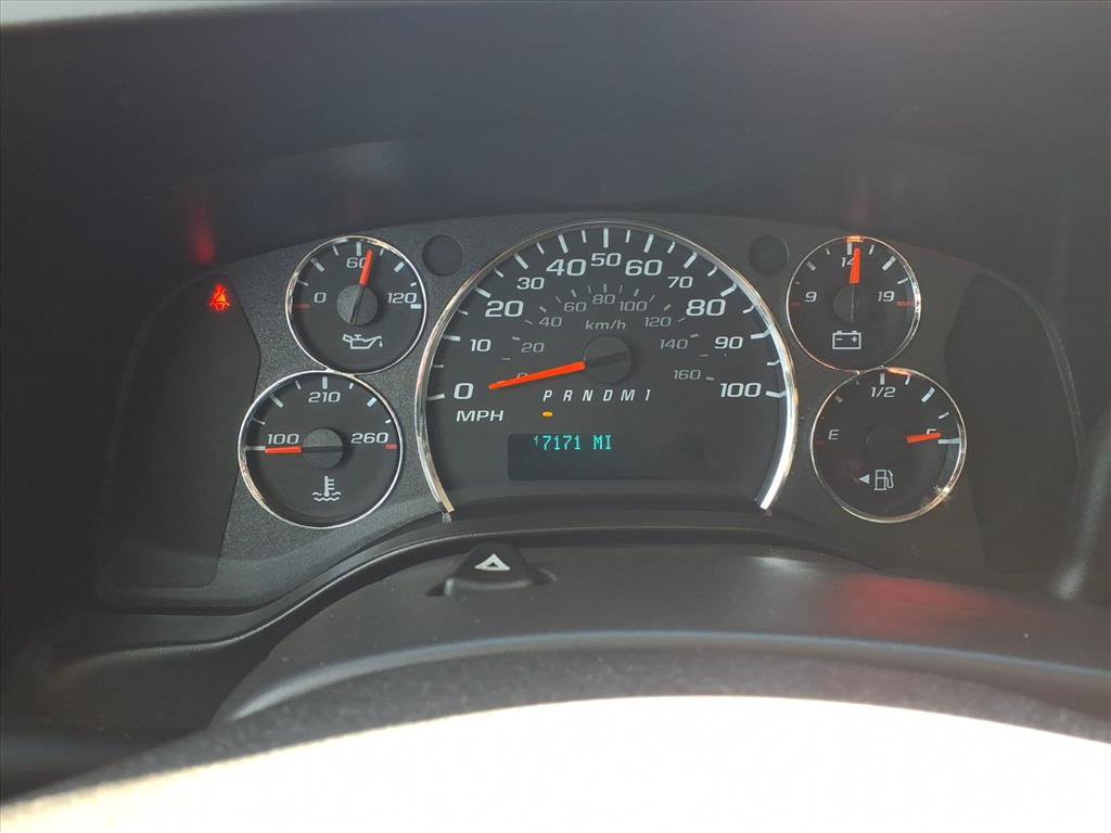 Used 2024 GMC Savana 2500 w/ Driver Convenience Package RWD image 6