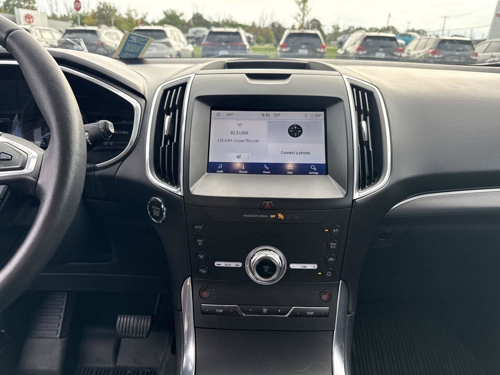 Used 2020 Ford Edge Titanium AWD/4WD image 12