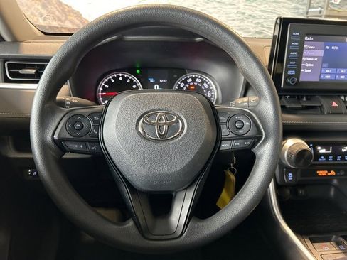 Used 2019 Toyota RAV4 LE image 61