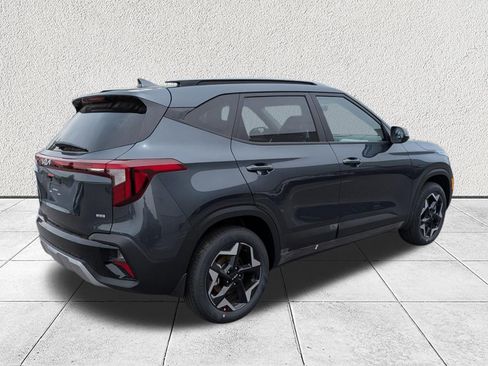New 2026 Kia Seltos S AWD/4WD image 3