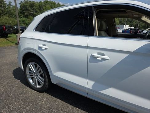Used 2018 Audi Q5 2.0T Premium Plus w/ Premium Plus Package AWD/4WD image 32