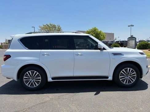 Certified 2022 Nissan Armada SL w/ Cargo Package AWD/4WD image 8