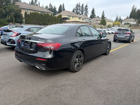 Used 2021 Mercedes-Benz E 450 4MATIC Sedan image 4