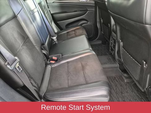 Certified 2022 Jeep Grand Cherokee Laredo X AWD/4WD image 35